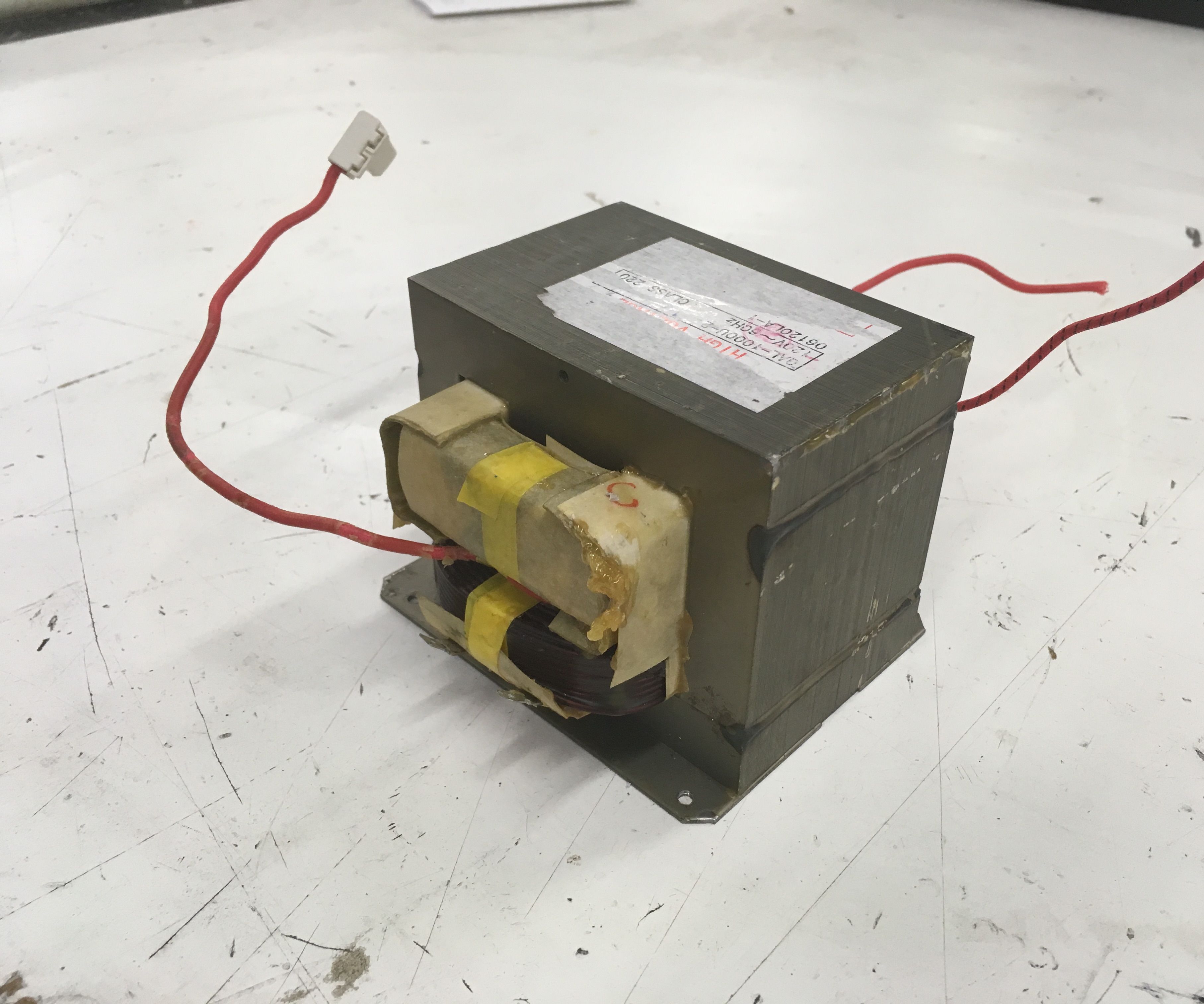 Powerful microwave transformer power supply 40 Powerful microwave transformer power supply 71
